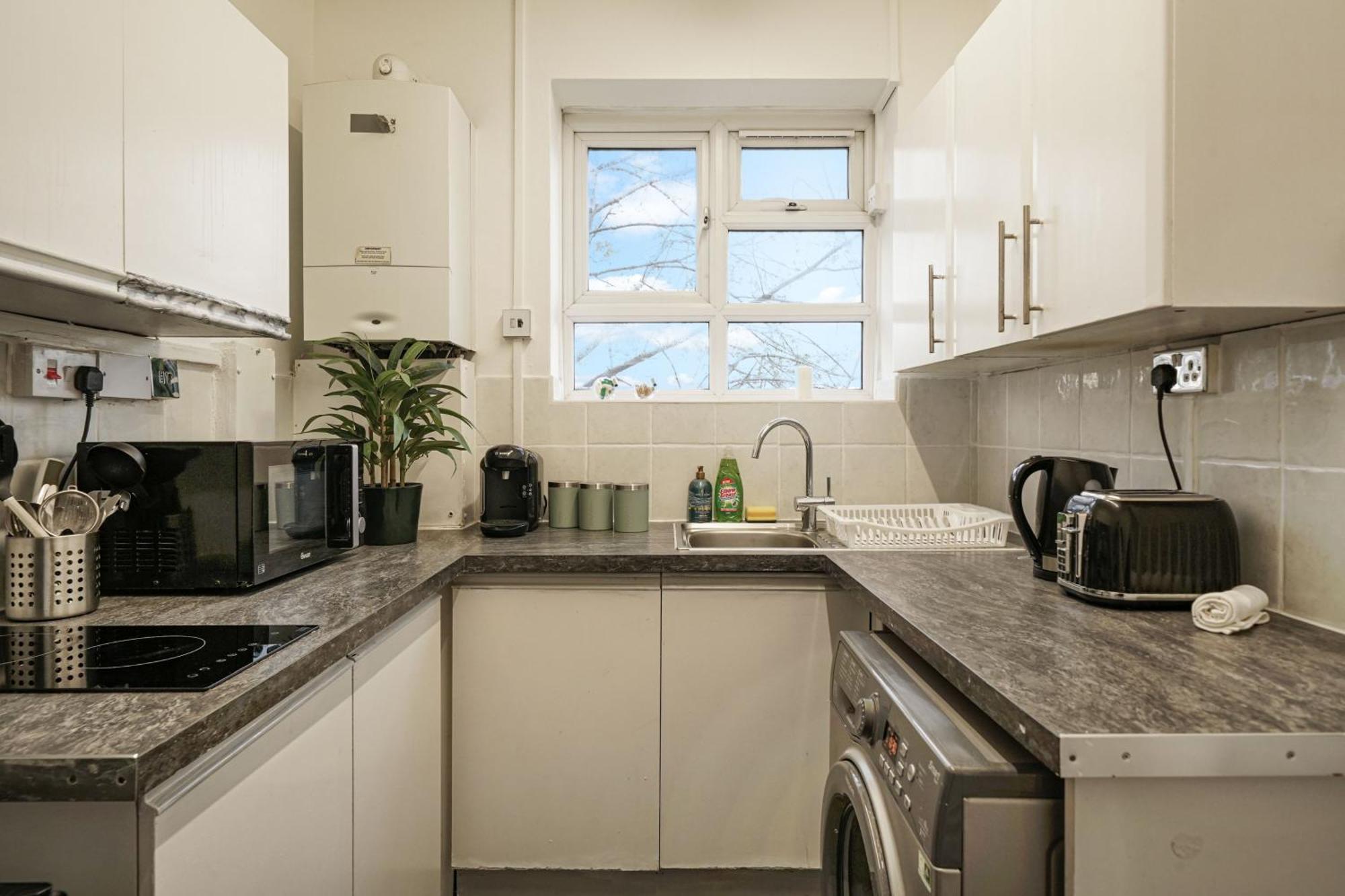 Two Bedroom By Livestay Short Lets & Serviced London, Clapham Appartement Londres